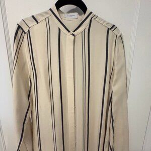EQUIPMENT Striped Top in size Small